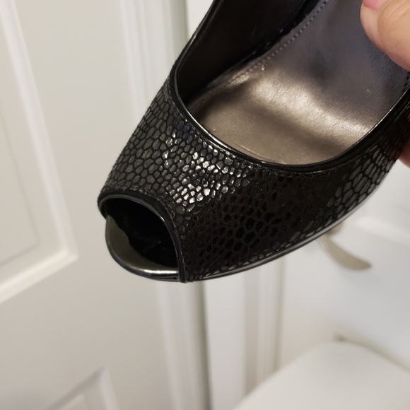 Calvin Klein Black Peep Toe Stilletos Size 9, Stylish, Chic - Picture 9 of 14